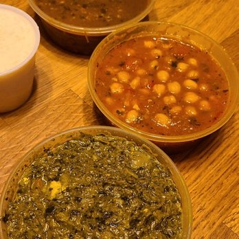 Manraj’s Kitchen - Spinach, garbanzo bean and lentil curry - Indian Near Me - Auburn, Washington