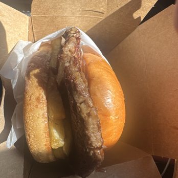 Sideburns - The vegan meat & potato burger - Vegan Near Me - Long Beach, California