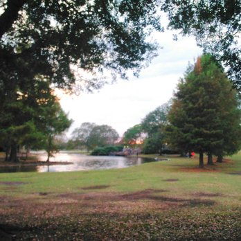 Lafreniere Park - Lake - Parks Near Me - Metairie, Louisiana