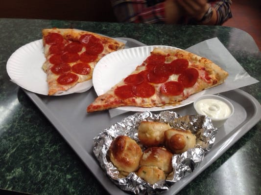 P & M Classic Pizza and Restaurant by null