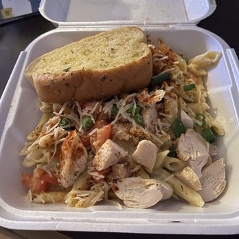 Chili's - Cajun Chicken Pasta - Bars Near Me - Madison, Wisconsin