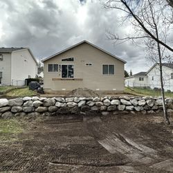 Circle M | Spokane Landscape Supply Center - Retaining Wall