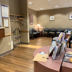 Medical Specialists Of St. Luke’s - Typical waiting area