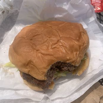Matta's Burger Place - Cheeseburger - Burgers Near Me - Balmorhea, Texas