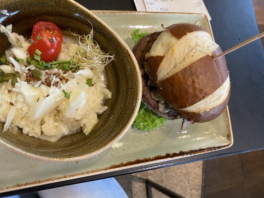 SERVUS German Burger Grill | VIVOCITY by null