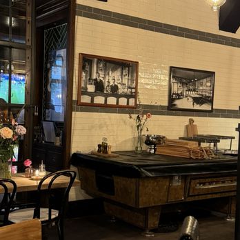 Stads Cafe De Dam - Beer Bar Near Me - Monnickendam, New Hampshire