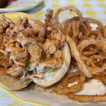 Hot Tails - Mudbug Poboy - Seafood Near Me - Prairieville, Louisiana