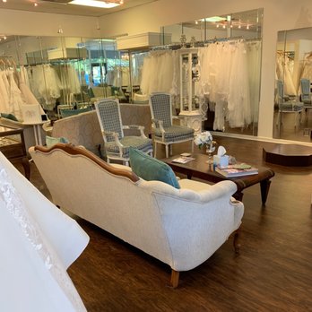 Lady In Lace - Bridal Near Me - Tuscaloosa, Alabama Lady In Lace - Bridal Near Me - Tuscaloosa, Alabama