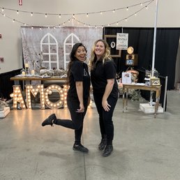 The ladies of Rustic Rentals LA at the AV Bridal Fair The ladies of Rustic Rentals LA at the AV Bridal Fair