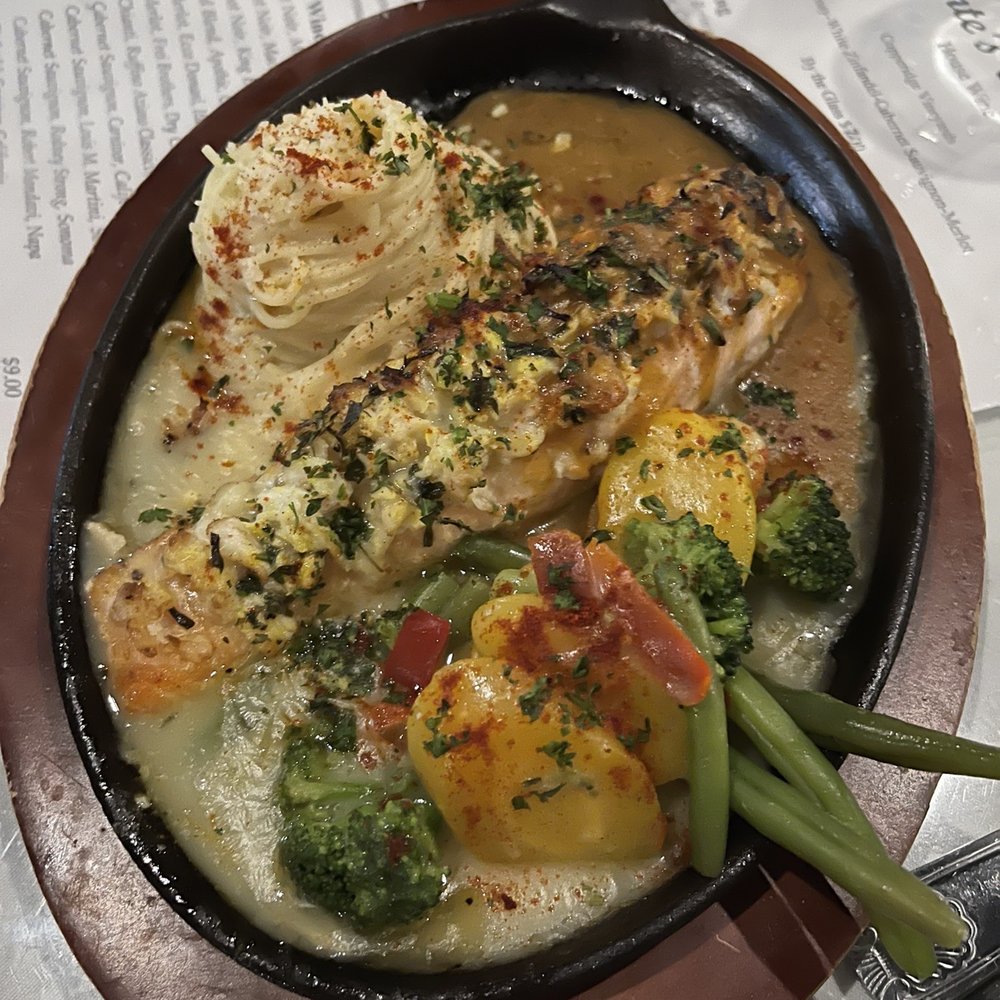 Monte’s Steak & Seafood - Salmon - Steakhouses Near Me - Brandon, Mississippi