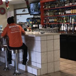 Full bar