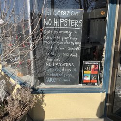 El Corazon Winery - Funny sign!!