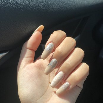 Charms Got Nails - wedding theme nails with glitter and lace design - Nail Salons Near Me - San Dimas, California