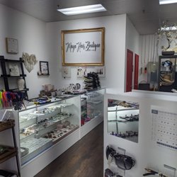 Maya Hair Boutique & Beauty Supply - Boutique side