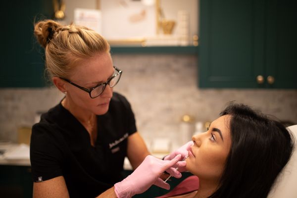 Vibrant Skin Bar Updated Covid 19 Hours Services 229 Photos 17 Reviews Medical Spas 4325 E Indian School Rd Phoenix Az United States Phone Number Yelp