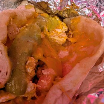 Rosas Kitchen - Huevos a la Mexicana con Salsa Verde - Food Trucks Near Me - San Antonio, Texas