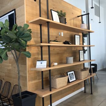 Huskins Coffee - Inside - Coffee & Tea Near Me - Santa Ana, California