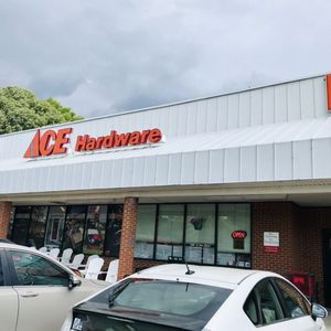 LOWE S HOME IMPROVEMENT 14 Photos 45 Reviews Hardware Stores