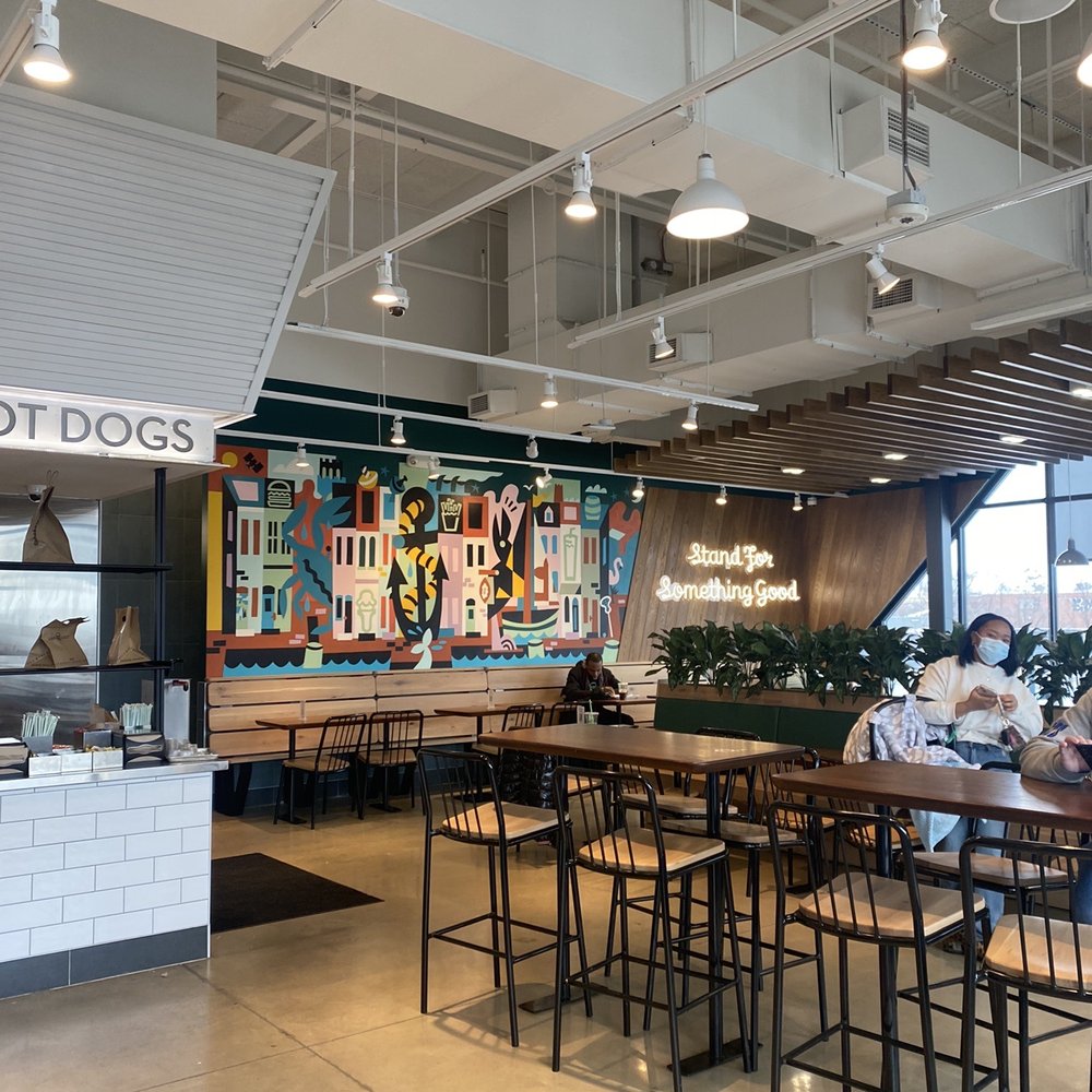 Shake Shack Canton - the interior of a shake shack - Burgers Near Me - Baltimore, Maryland Shake Shack Canton - the interior of a shake shack - Burgers Near Me - Baltimore, Maryland