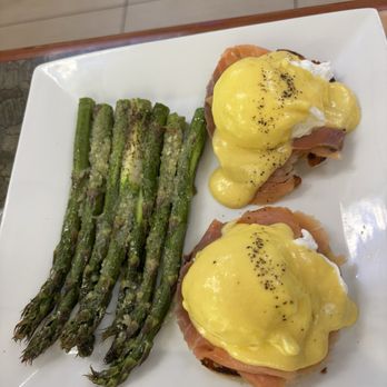 The New Lighthouse Caffe - Salmon Benedict with asparagus - Cafes Near Me - Fort Lauderdale, Florida