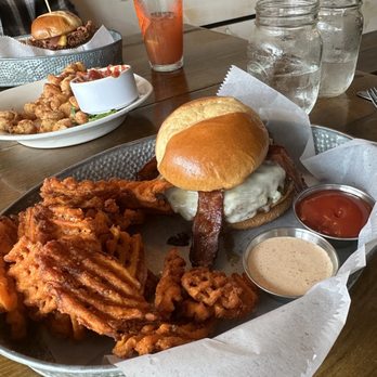 Iron Range Eatery - Pizza Near Me - Crosby, Minnesota