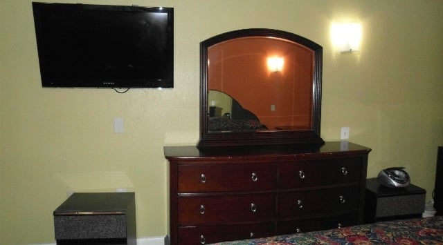 Post Road Inn POST OAK INN - Updated July 2026 - 14702 S Post Oak Rd, Houston, Texas ...