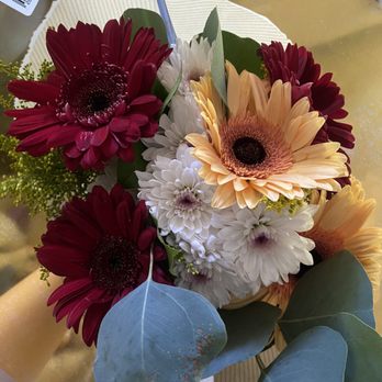 Trader Joe's - beautiful flowers $9.99 - Grocery Near Me - Elk Grove, California Trader Joe's - beautiful flowers $9.99 - Grocery Near Me - Elk Grove, California