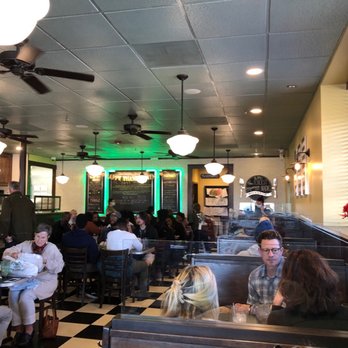 Metro Diner - 11/25/2021 - Dining area - American Near Me - Raleigh, North Carolina