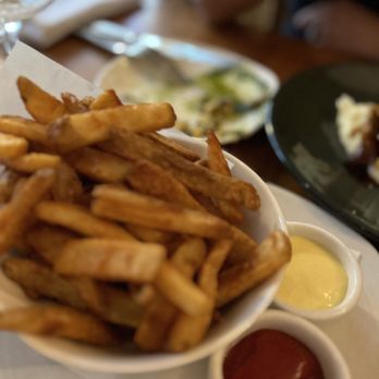 Lafayette Park - Fries - Hotels Near Me - Lafayette, California