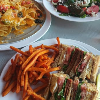 Georgie's Diner - Tempeh vegan blt. Sweet potato fries. Nachos. Greek salad. - Vegan Near Me - West Haven, Connecticut