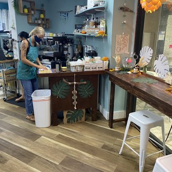 Da' HI Brew - Inside - Coffee & Tea Near Me - Honolulu, Hawaii