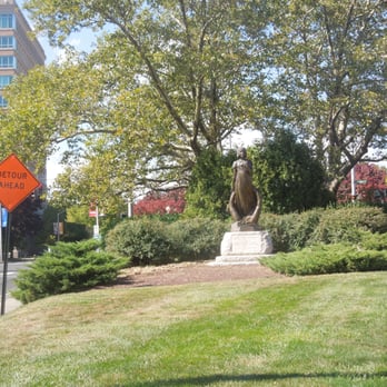 Alice Cogswell Statue - Landmarks & Historical Buildings Near Me - Hartford, Connecticut
