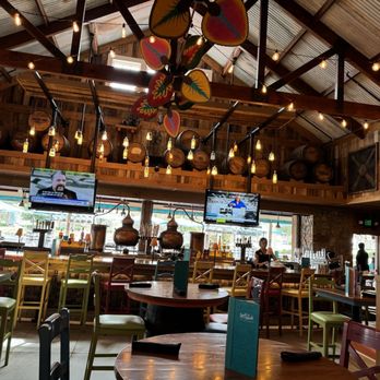 Bahama Breeze - Bar area - Seafood Near Me - Sanford, Florida Bahama Breeze - Bar area - Seafood Near Me - Sanford, Florida
