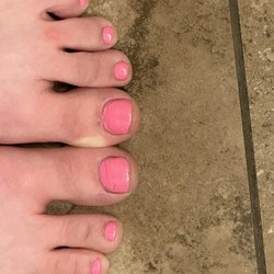 Deluxe Nails and Spa - full foot pics