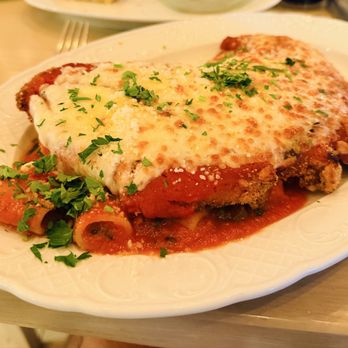 Bottiglia - Chicken Parmesan - Italian Near Me - Henderson, Nevada