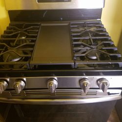 Howard's - My new GE stove