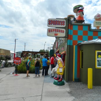 Sparkys BBQ and Espresso - Trust me, you WANT to be in this line! - Burgers Near Me - Hatch, New Mexico
