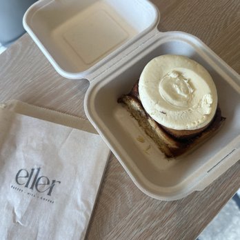 Eller Bakery - Cinnamon roll - Bakeries Near Me - Costa Mesa, California
