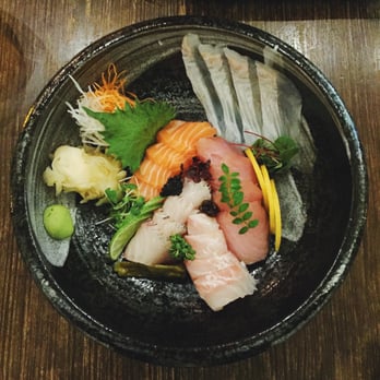 Park Restaurant - Chef's selection of Sashimi - Asian Fusion Near Me - Westmount, Quebec Park Restaurant - Chef's selection of Sashimi - Asian Fusion Near Me - Westmount, Quebec
