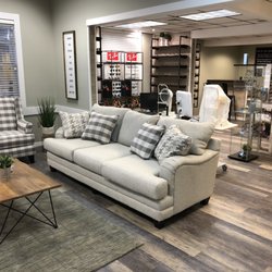 Sevigny & Associates Eye Care - Friendly and inviting waiting room