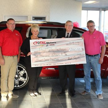 Total Motors - Total Motors donates $2,000 towards a 3D Mammogram machine to Floyd Valley Healthcare in Le Mars, Iowa after their breast cancer fundraiser. - Auto Repair Near Me - Le Mars, Iowa Total Motors - Total Motors donates $2,000 towards a 3D Mammogram machine to Floyd Valley Healthcare in Le Mars, Iowa after their breast cancer fundraiser. - Auto Repair Near Me - Le Mars, Iowa