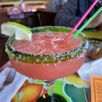 Los Gallitos - Fresh strawberry Margarita on the rocks with salt - Mexican Near Me - Fort Bragg, California Los Gallitos - Fresh strawberry Margarita on the rocks with salt - Mexican Near Me - Fort Bragg, California