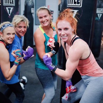 TITLE Boxing Club - Gun show. - Trainers Near Me - Nashville, Tennessee TITLE Boxing Club - Gun show. - Trainers Near Me - Nashville, Tennessee