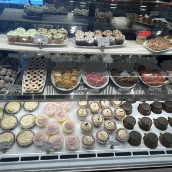 Elephants on Cedar Hills - Delis Near Me - Beaverton, Oregon