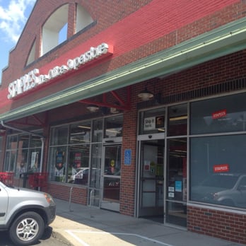 Staples - Storefront - Printing Services Near Me - Fairfield, Connecticut