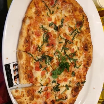 Junkyard Cafe - Greasy nasty personal pizza $10! :( - American Near Me - Simi Valley, California