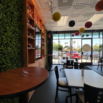 Antojitos Martin - lots of seating room - Juice Bars & Smoothies Near Me - Inglewood, California
