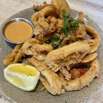 Pacific Catch - Fried Calamari - Sushi Bars Near Me - Santa Clara, California