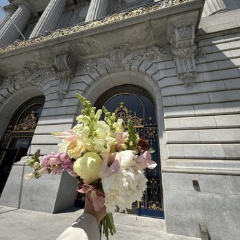Bell and Trunk Flowers - Florists Near Me - San Francisco, California
