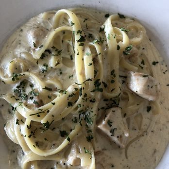 Li'l Rizzo's - Fettuccine Alfredo - Italian Near Me - Lake Ozark, Missouri Li'l Rizzo's - Fettuccine Alfredo - Italian Near Me - Lake Ozark, Missouri